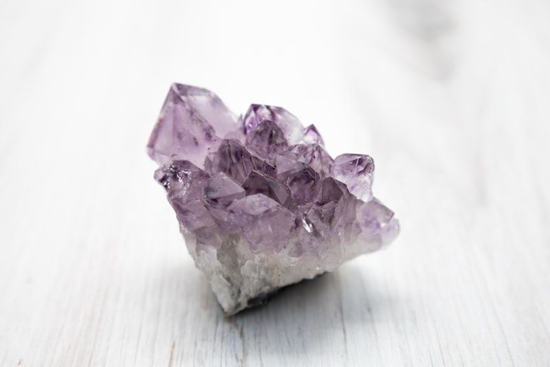 Améthyste violette du Brésil, cristaux